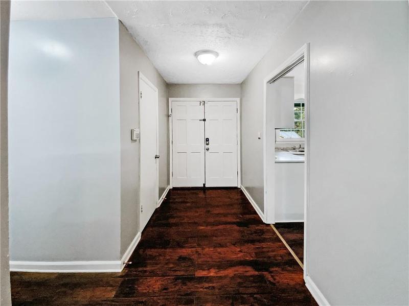 Image for property 4762 Huntsman Bend, Decatur, GA 30034