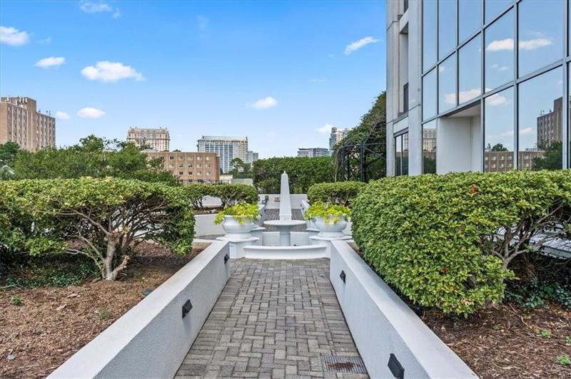 Image for property 2828 Peachtree Road 2002, Atlanta, GA 30305