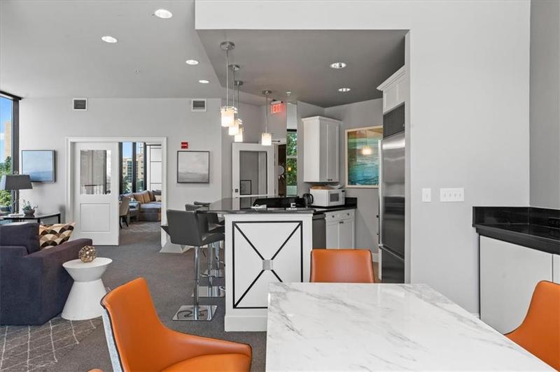 Image for property 2828 Peachtree Road 2002, Atlanta, GA 30305