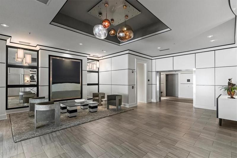 Image for property 2828 Peachtree Road 2002, Atlanta, GA 30305