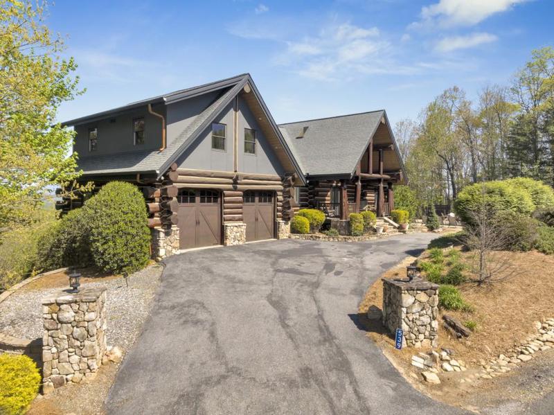 Image for property 539 Deer Crest Overlook, Blue Ridge, GA 30513