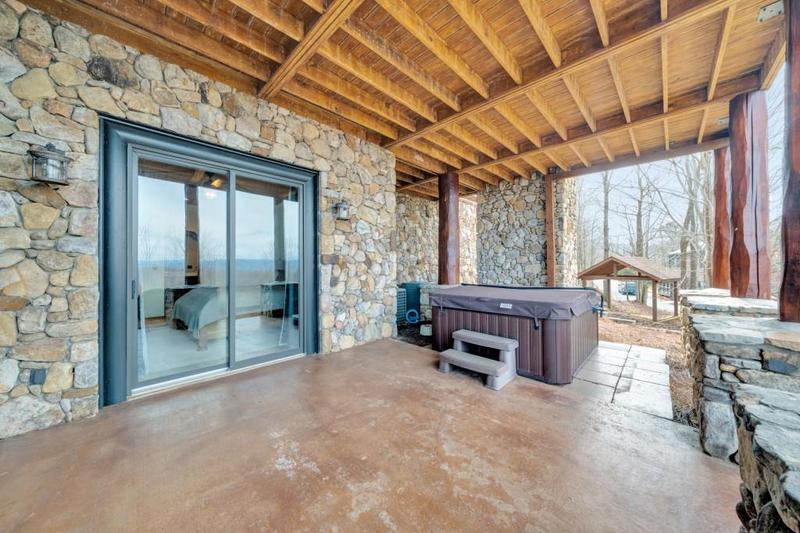 Image for property 539 Deer Crest Overlook, Blue Ridge, GA 30513