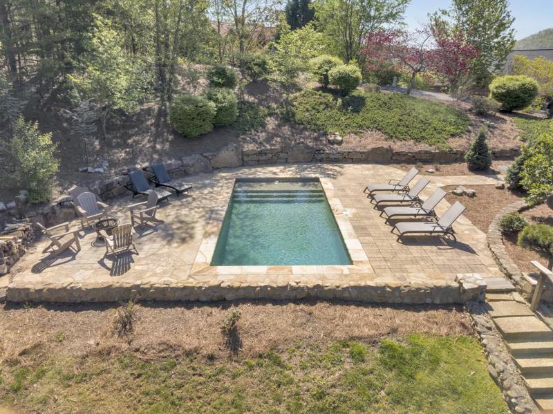 Image for property 539 Deer Crest Overlook, Blue Ridge, GA 30513
