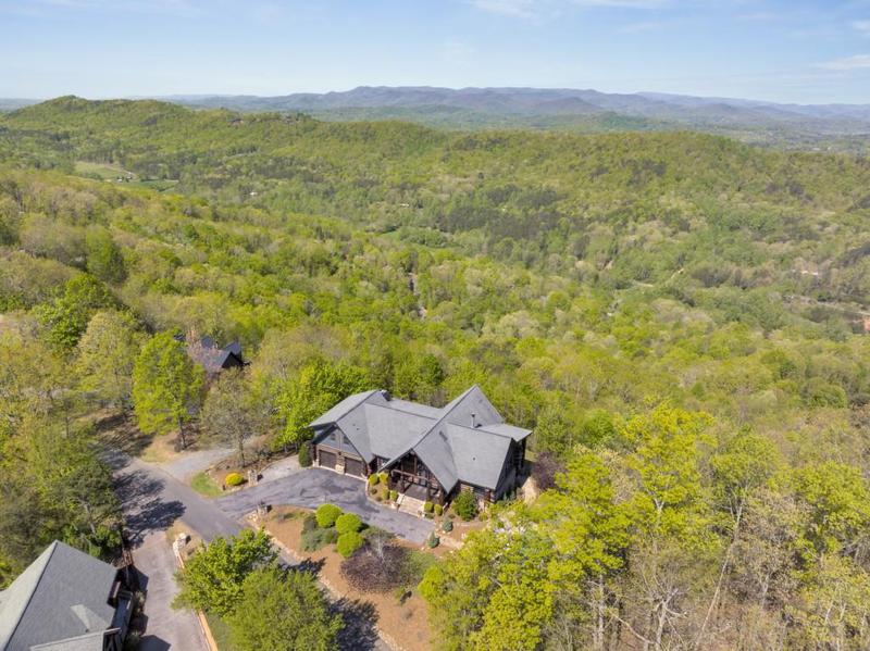 Image for property 539 Deer Crest Overlook, Blue Ridge, GA 30513