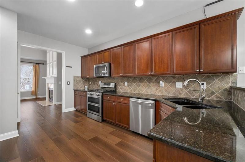 Image for property 905 Freedom Lane, Roswell, GA 30075