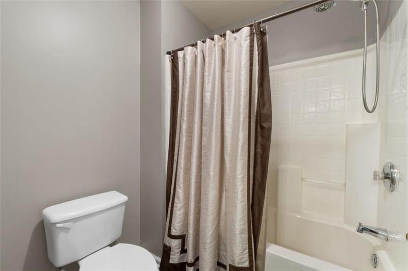 Image for property 905 Freedom Lane, Roswell, GA 30075