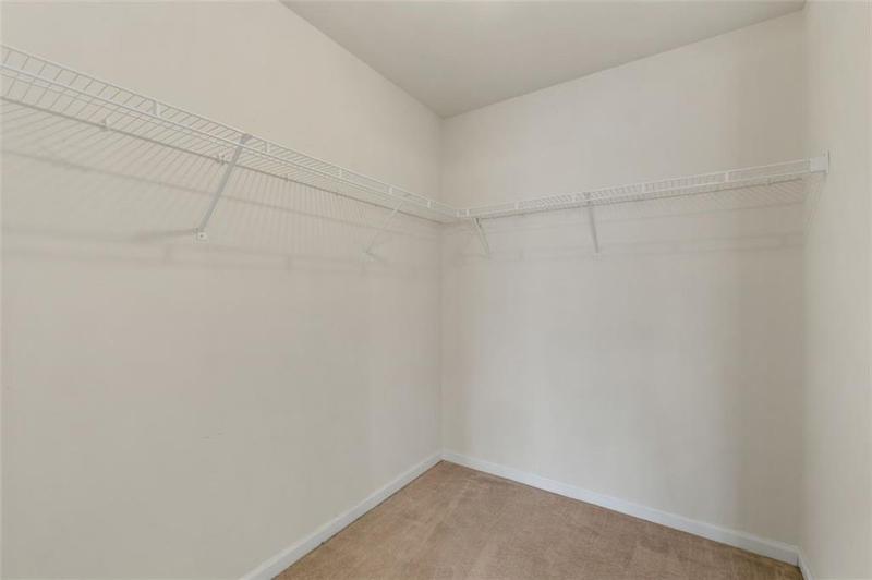 Image for property 905 Freedom Lane, Roswell, GA 30075