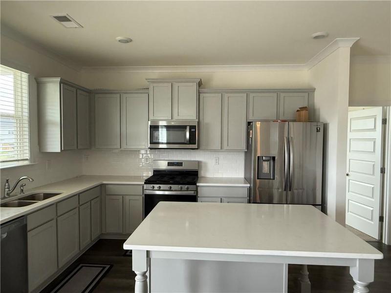 Image for property 3378 English Elm Way, Loganville, GA 30052