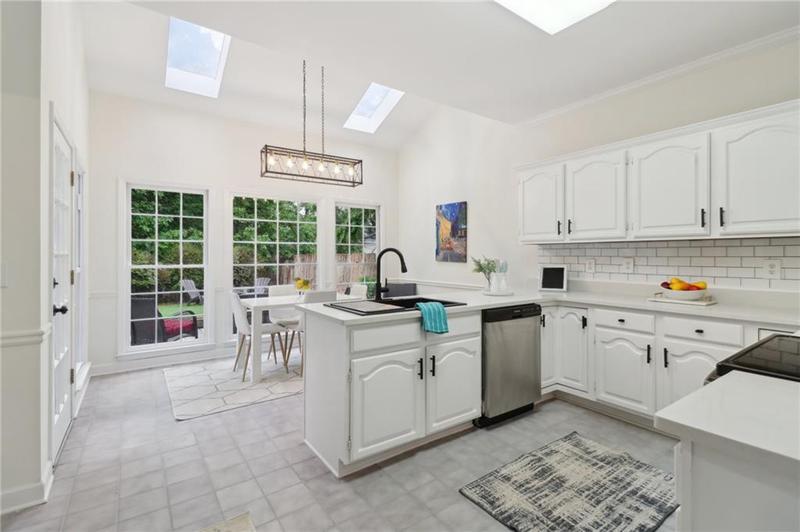 Image for property 979 Bridgegate Drive, Marietta, GA 30068