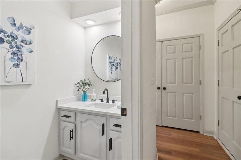 Image for property 979 Bridgegate Drive, Marietta, GA 30068