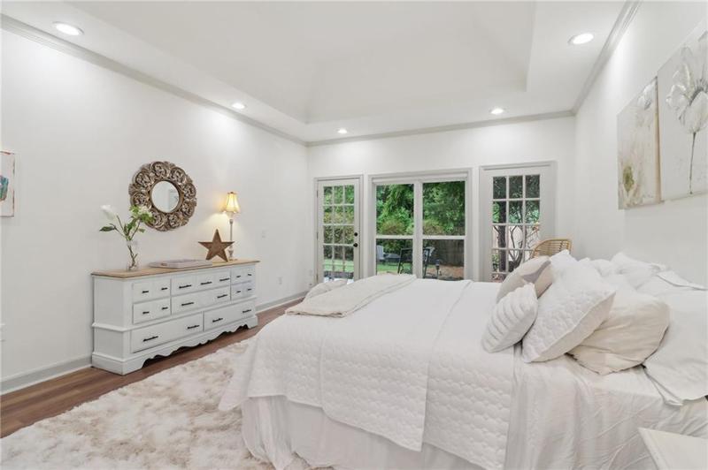 Image for property 979 Bridgegate Drive, Marietta, GA 30068