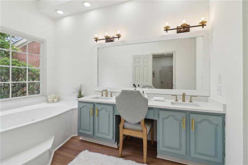 Image for property 979 Bridgegate Drive, Marietta, GA 30068