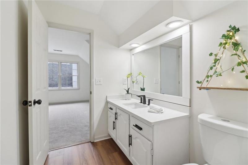 Image for property 979 Bridgegate Drive, Marietta, GA 30068