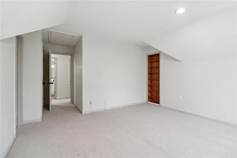 Image for property 979 Bridgegate Drive, Marietta, GA 30068