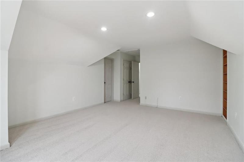 Image for property 979 Bridgegate Drive, Marietta, GA 30068