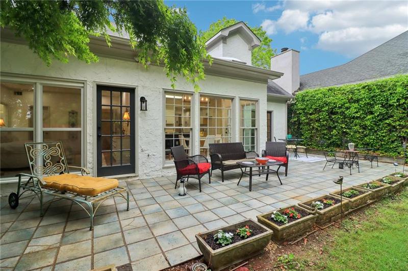 Image for property 979 Bridgegate Drive, Marietta, GA 30068