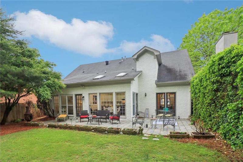 Image for property 979 Bridgegate Drive, Marietta, GA 30068