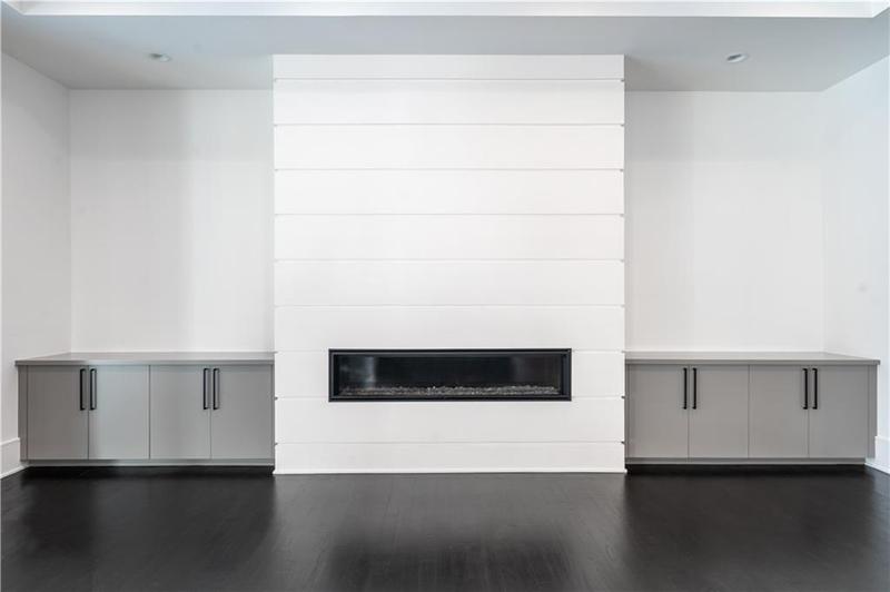 Image for property 5211 Powers Ferry Road, Sandy Springs, GA 30327