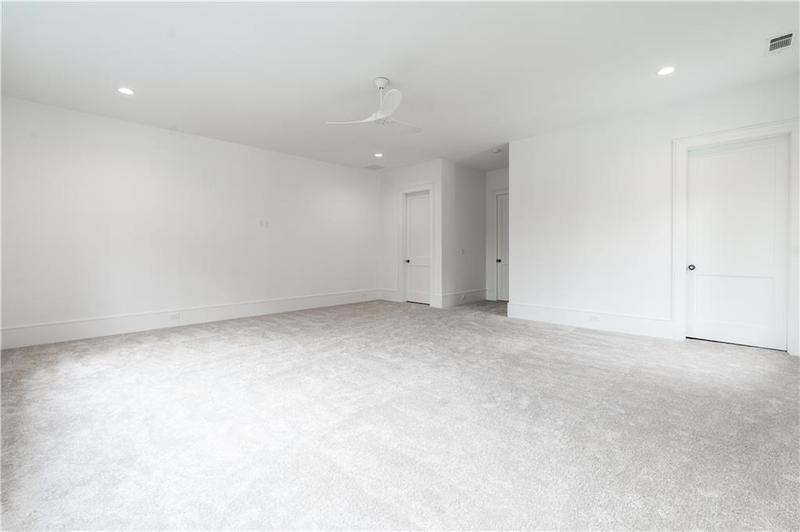 Image for property 5211 Powers Ferry Road, Sandy Springs, GA 30327