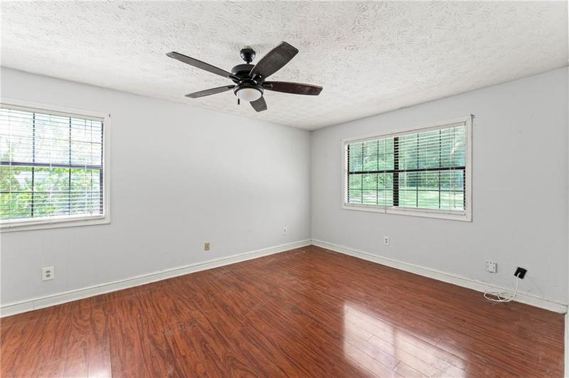 Image for property 5965 Catawba Way, Atlanta, GA 30349