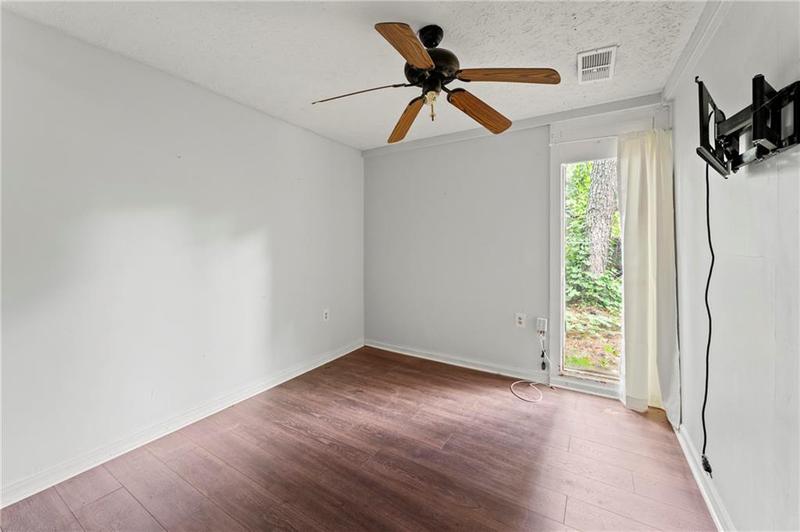 Image for property 5965 Catawba Way, Atlanta, GA 30349