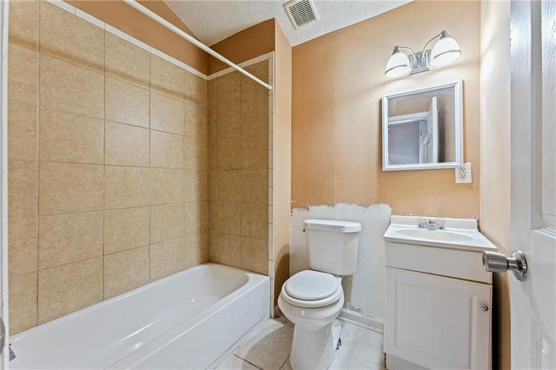 Image for property 5965 Catawba Way, Atlanta, GA 30349