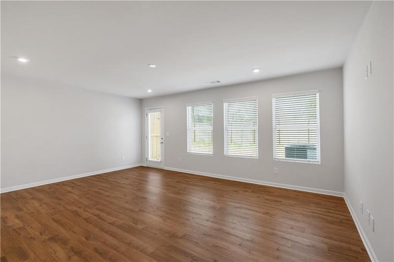 Image for property 105 Village Green Drive 171, Adairsville, GA 30103