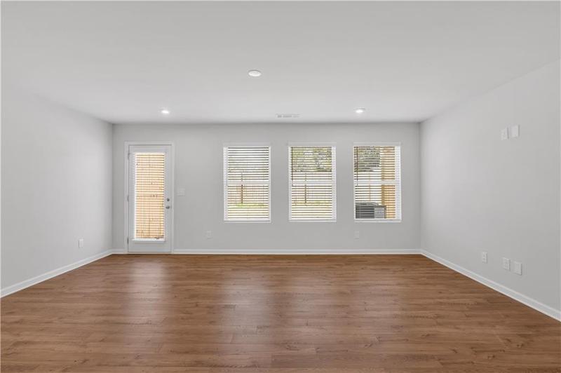 Image for property 105 Village Green Drive 171, Adairsville, GA 30103