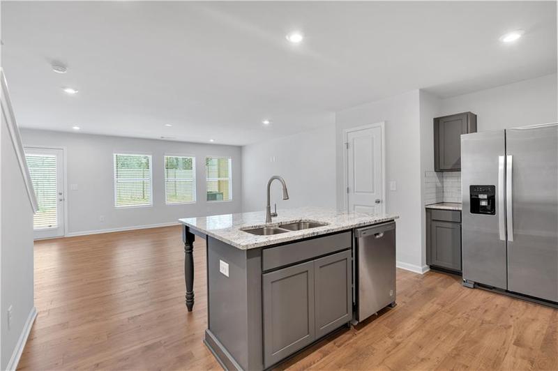 Image for property 105 Village Green Drive 171, Adairsville, GA 30103