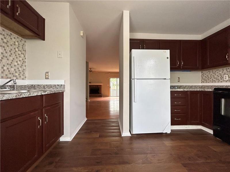 Image for property 42 Belmonte Circle, Atlanta, GA 30311