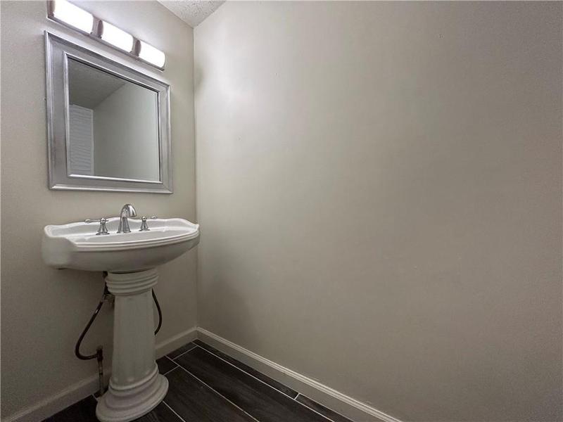 Image for property 42 Belmonte Circle, Atlanta, GA 30311