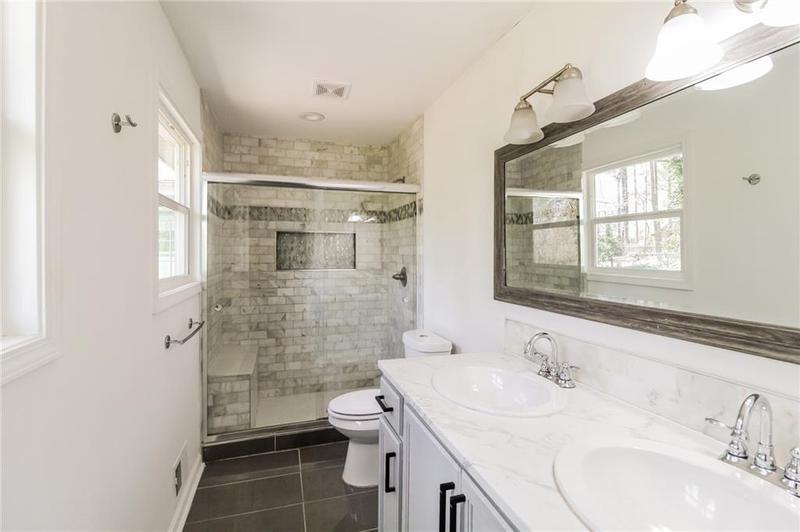 Image for property 2330 Lago Drive, Jonesboro, GA 30236