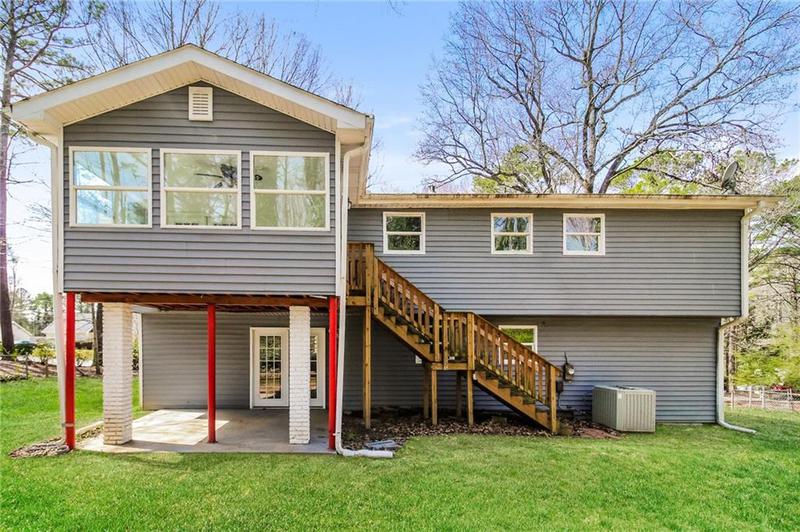 Image for property 2330 Lago Drive, Jonesboro, GA 30236