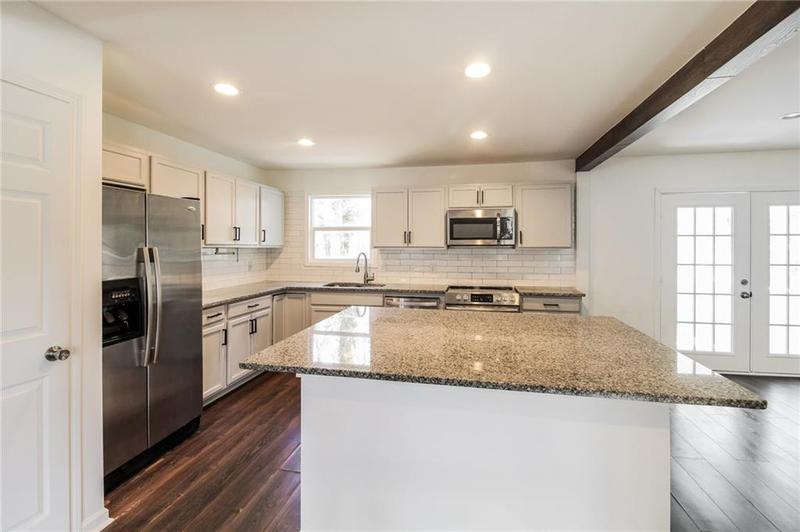 Image for property 2330 Lago Drive, Jonesboro, GA 30236