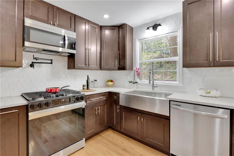 Image for property 6914 Fairway Trail, Austell, GA 30168