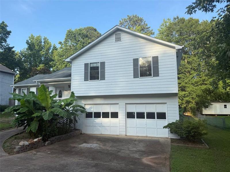 Image for property 109 WESTWOOD Drive, Dallas, GA 30132