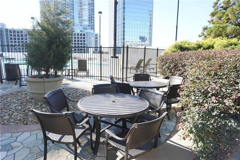 Image for property 3324 Peachtree Road 1010, Atlanta, GA 30326