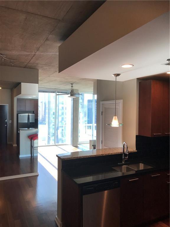 Image for property 3324 Peachtree Road 1010, Atlanta, GA 30326