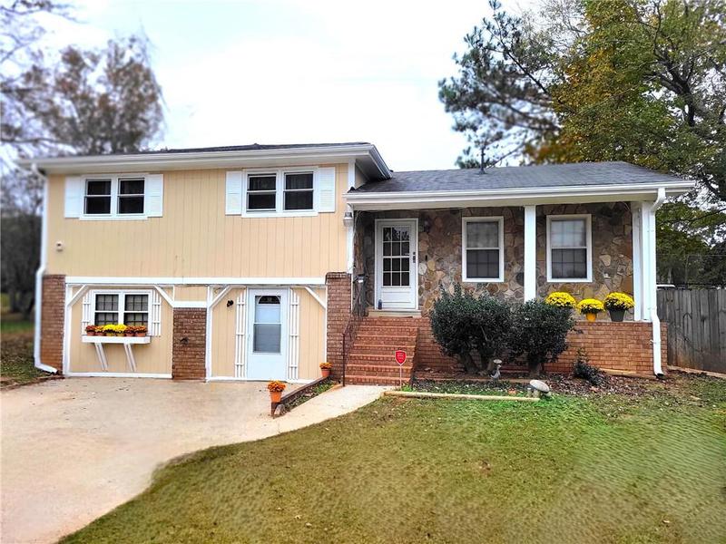 Image for property 6568 Apache Lane, Douglasville, GA 30135