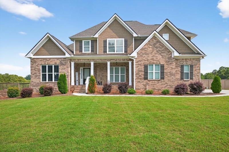 Image for property 2112 Meadowood Cove, Monroe, GA 30655