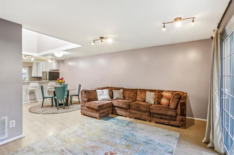 Image for property 346 Carpenter Drive 85, Sandy Springs, GA 30328