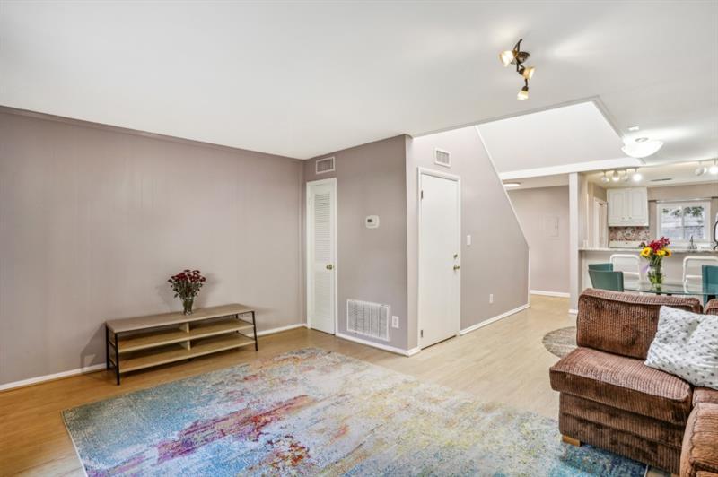 Image for property 346 Carpenter Drive 85, Sandy Springs, GA 30328