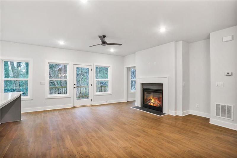 Image for property 522 Pierce Avenue, Atlanta, GA 30318