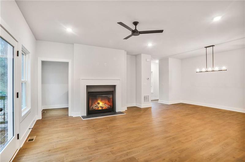 Image for property 522 Pierce Avenue, Atlanta, GA 30318