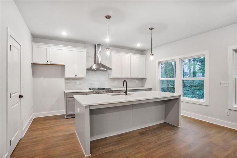 Image for property 522 Pierce Avenue, Atlanta, GA 30318