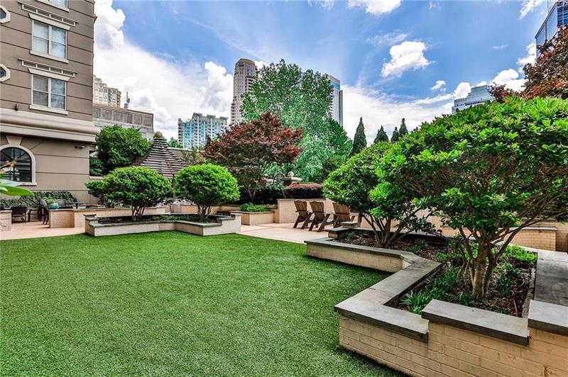 Image for property 3334 Peachtree Road 704, Atlanta, GA 30326
