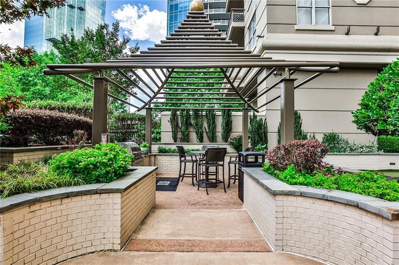 Image for property 3334 Peachtree Road 704, Atlanta, GA 30326