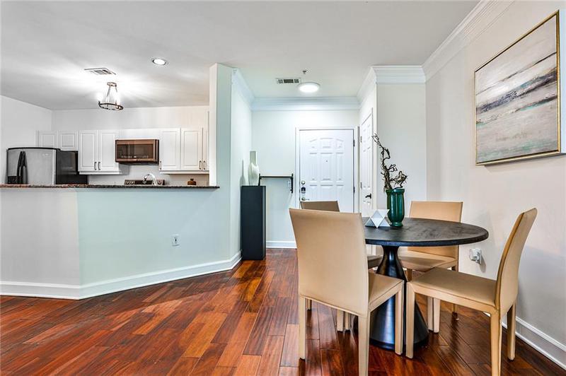 Image for property 3334 Peachtree Road 704, Atlanta, GA 30326