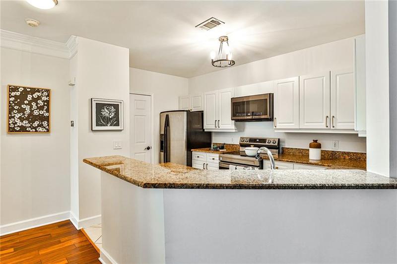 Image for property 3334 Peachtree Road 704, Atlanta, GA 30326