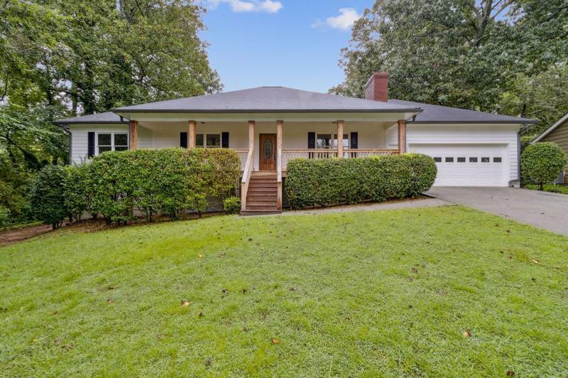 Image for property 5557 Pinedale Circle, Sugar Hill, GA 30518